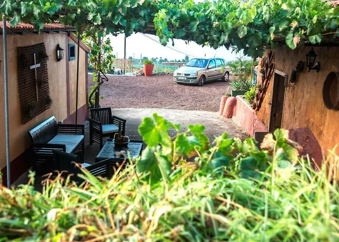 La Plantacion _agroturismo * لا أوروتافا